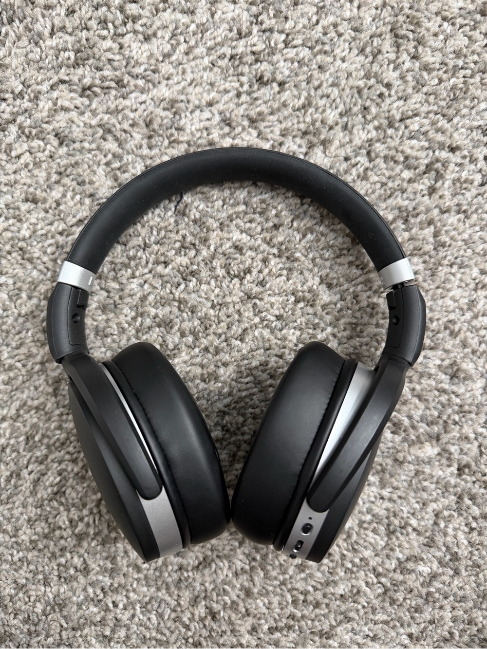 Sennheiser hd4.50 over ear headphones